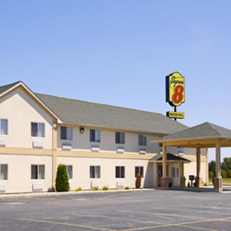 Super 8 By Wyndham Huntington Hotell Exteriör bild